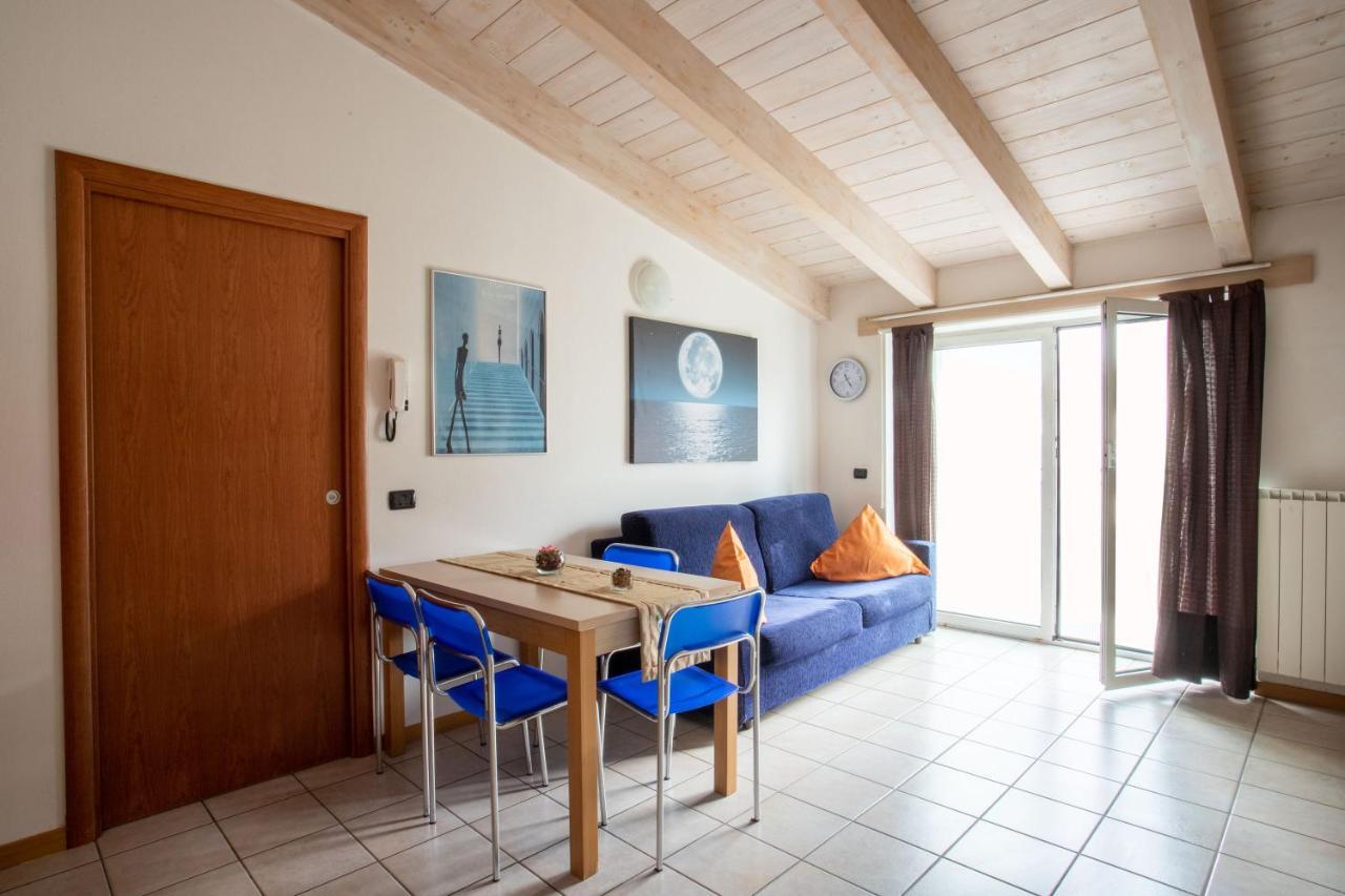 Casa Vacanze Valeria 손드리오 외부 사진