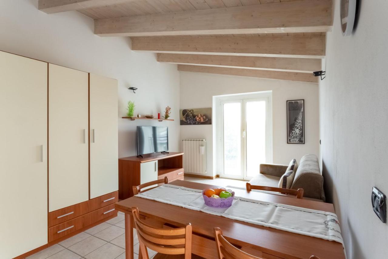 Casa Vacanze Valeria 손드리오 외부 사진