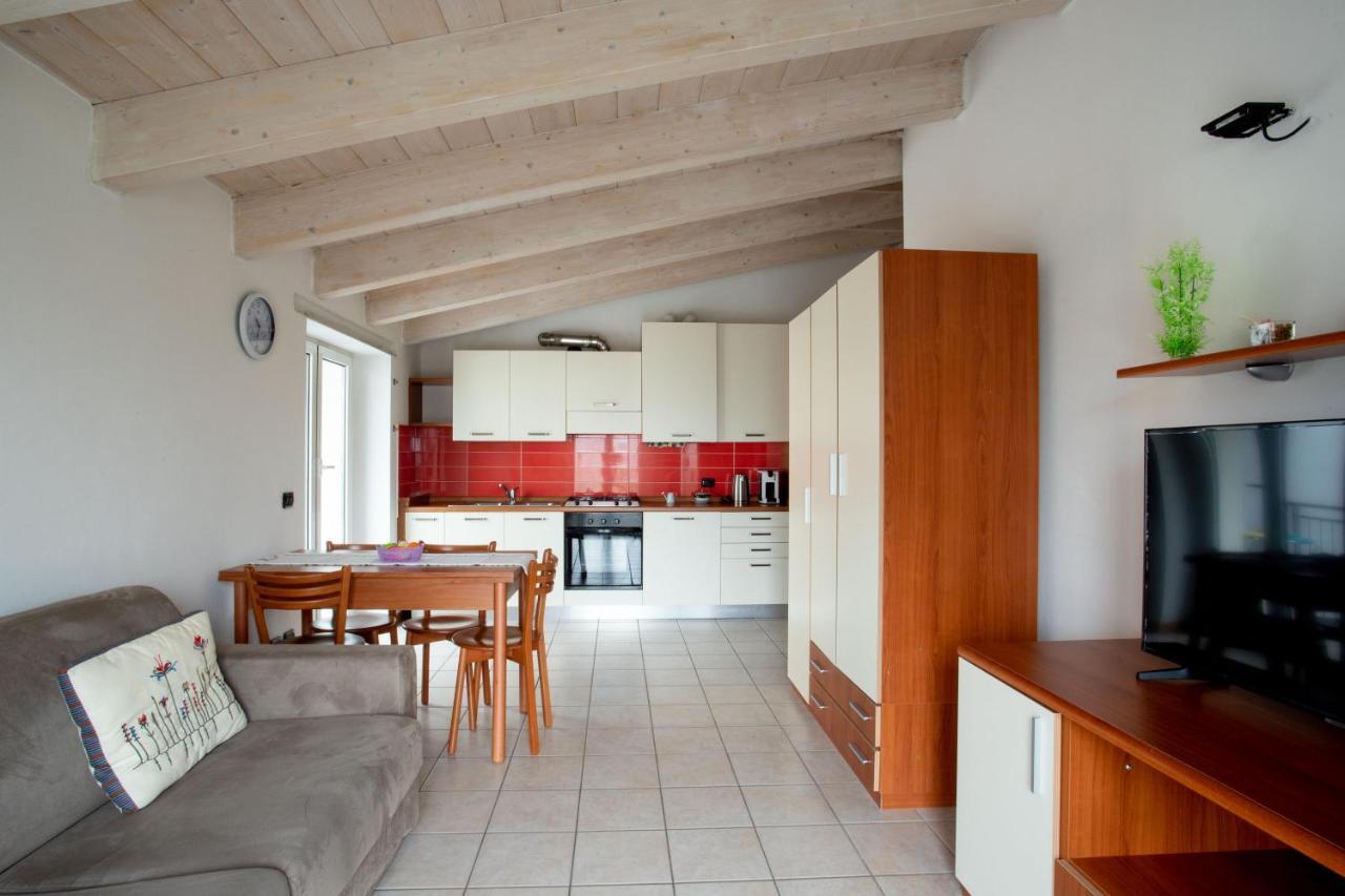 Casa Vacanze Valeria 손드리오 외부 사진