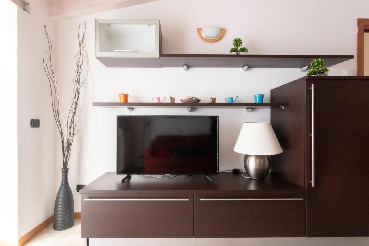 Casa Vacanze Valeria 손드리오 외부 사진