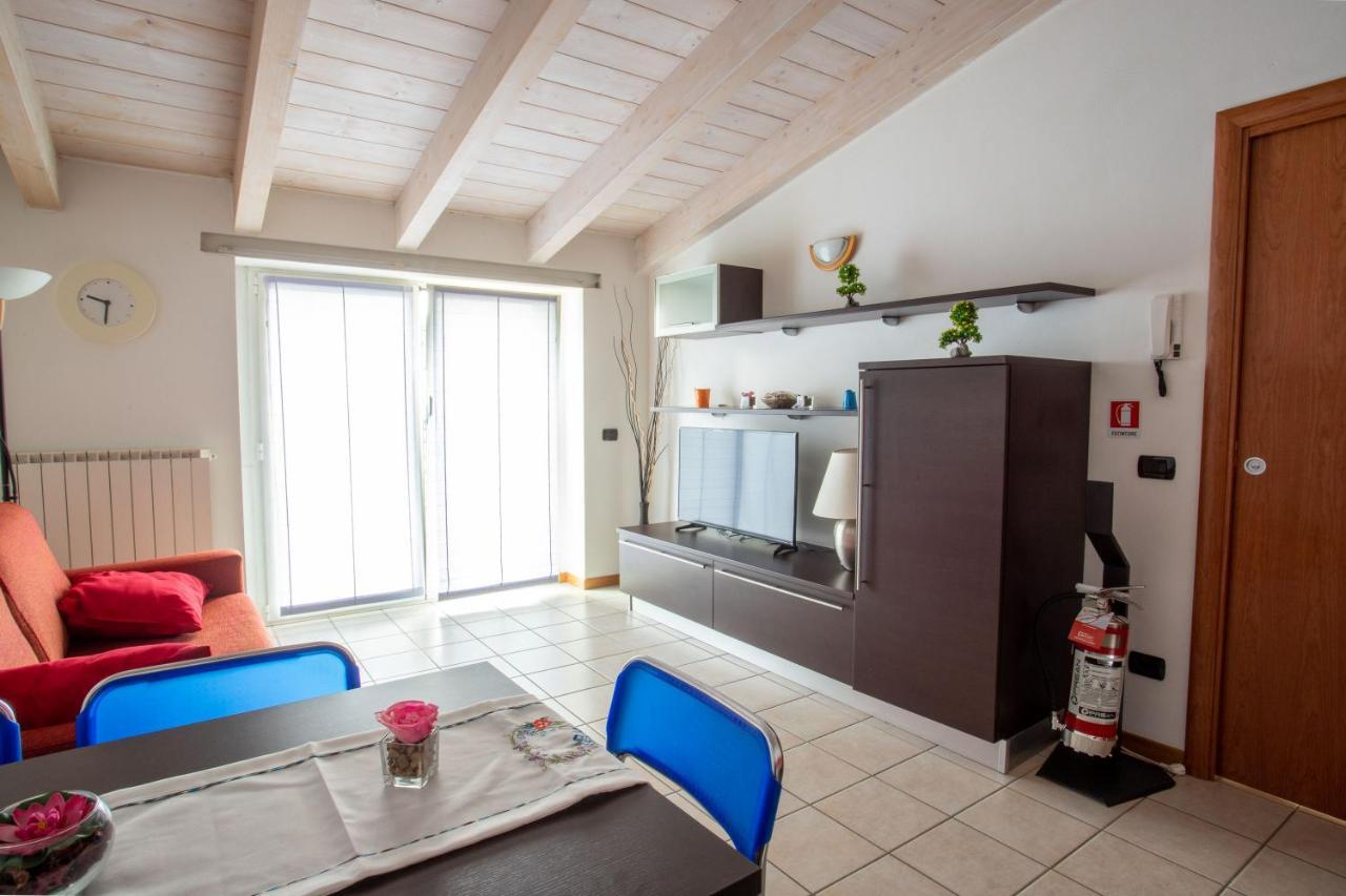 Casa Vacanze Valeria 손드리오 외부 사진