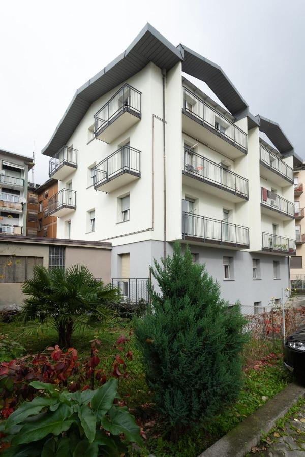 Casa Vacanze Valeria 손드리오 외부 사진