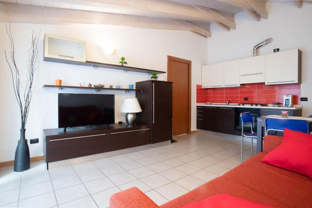 Casa Vacanze Valeria 손드리오 외부 사진